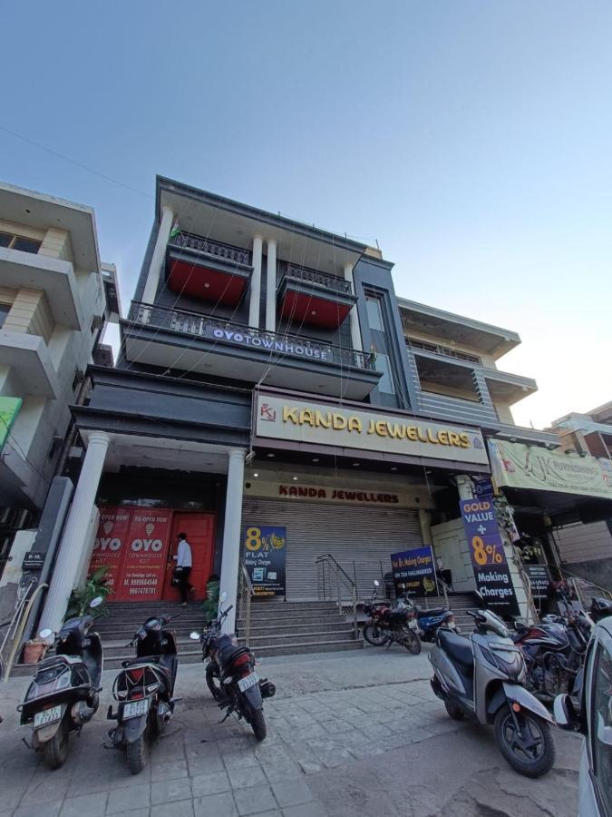 Fabhotel Sky Land Delhi Kültér fotó