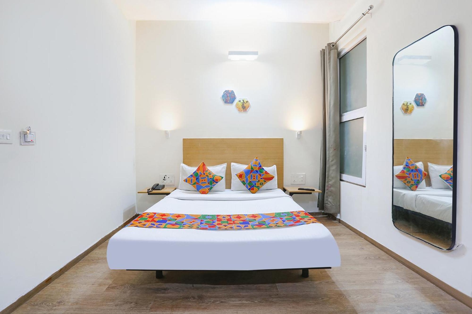 Fabhotel Sky Land Delhi Kültér fotó
